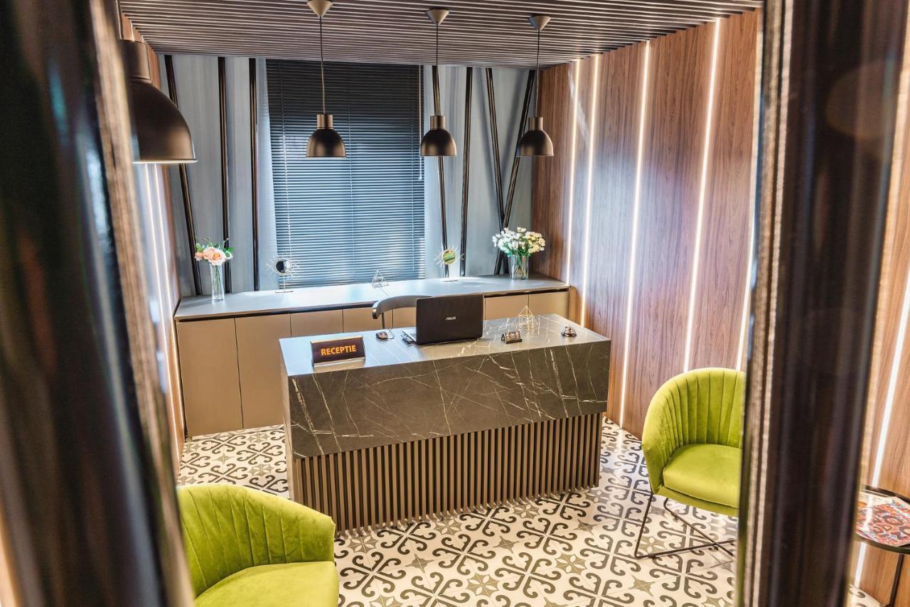 Saga Rooms Victoria  Eksteriør billede