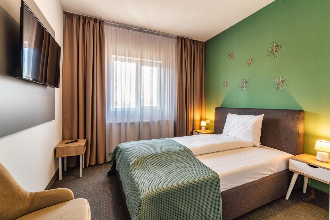 Saga Rooms Victoria  Eksteriør billede