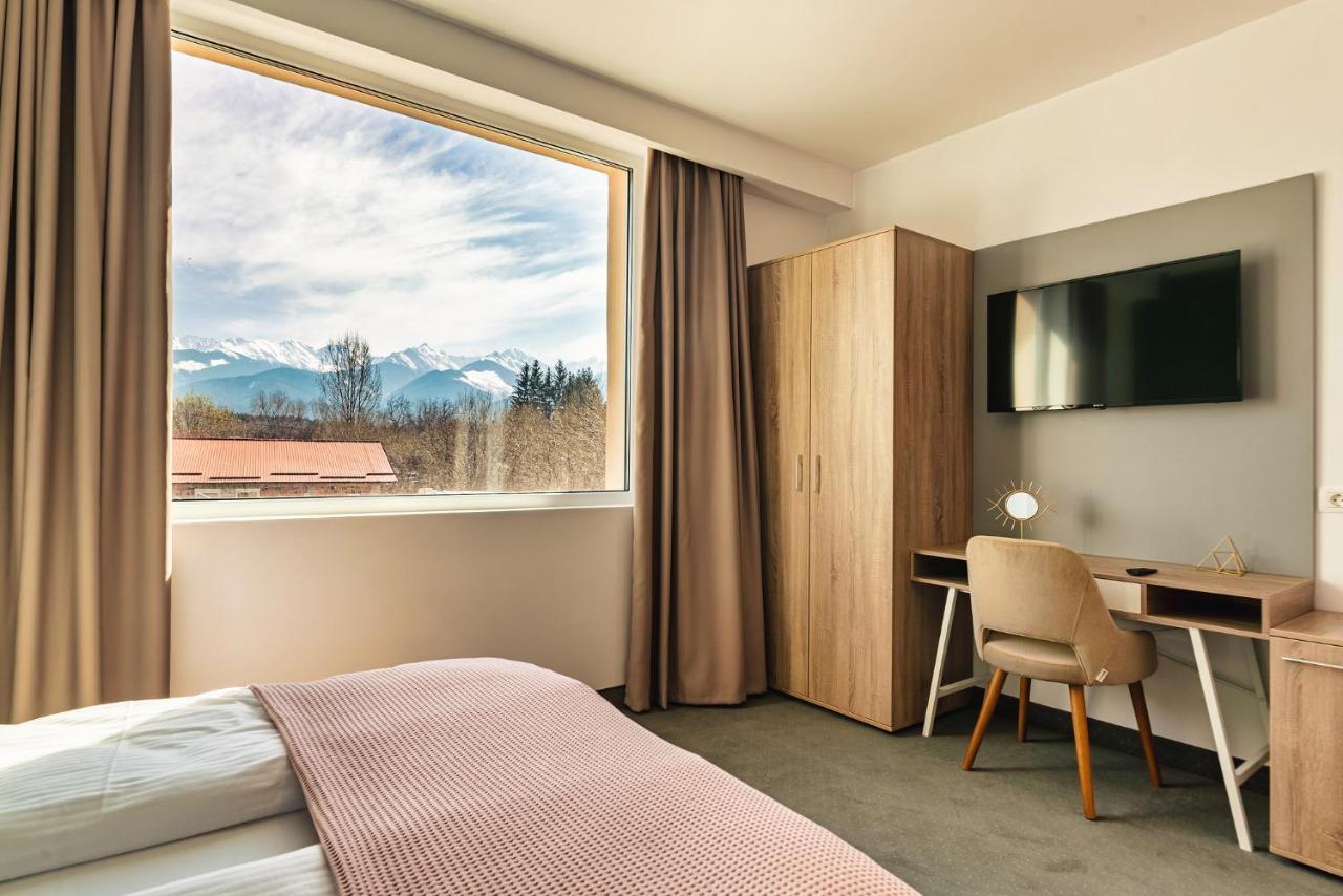 Saga Rooms Victoria  Eksteriør billede