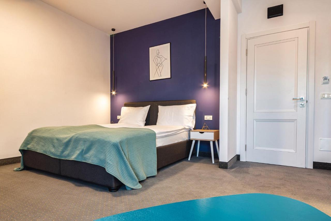 Saga Rooms Victoria  Eksteriør billede