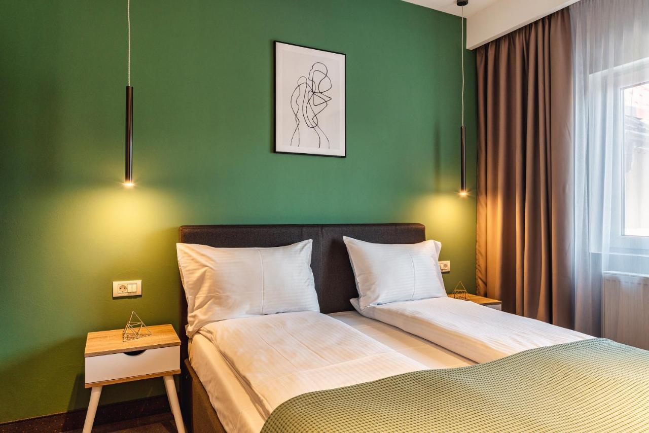 Saga Rooms Victoria  Eksteriør billede