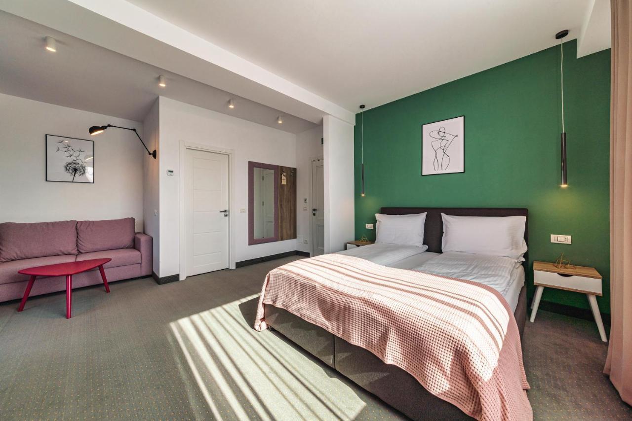 Saga Rooms Victoria  Eksteriør billede